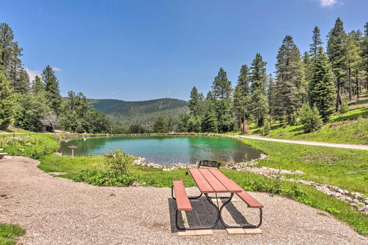 קלאודקרופט Casa Verde Cabin With Fire Pit 4 Mi To Ski מראה חיצוני תמונה